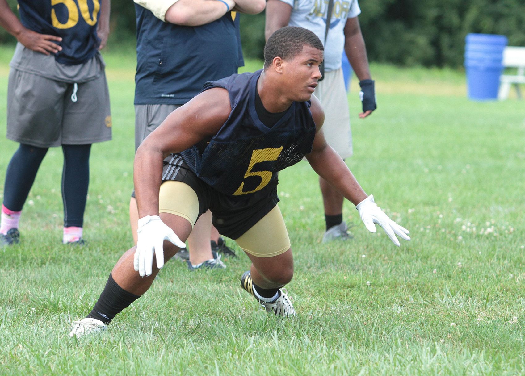 No. 30: Bryson Strong, Althoff, LB
